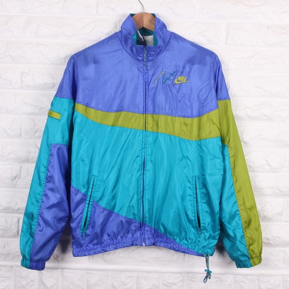 nike windbreaker vintage womens
